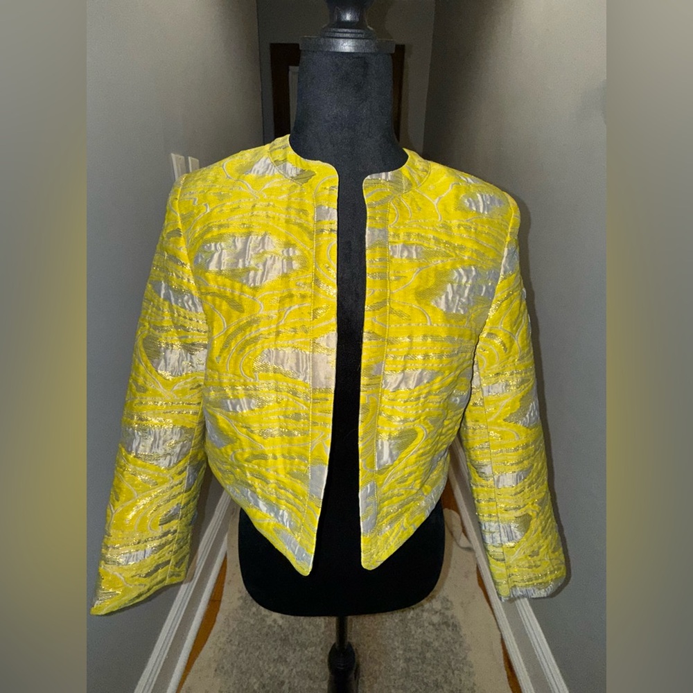 H&M Cropped Brocade Jacket Ramadan Collection
